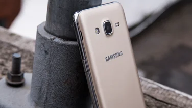 Samsung Galaxy J5 rear
