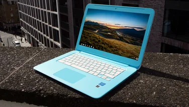 HP Chromebook 14 (2016) front angle