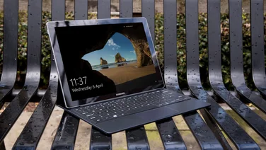 Samsung Galaxy TabPro S lead 2