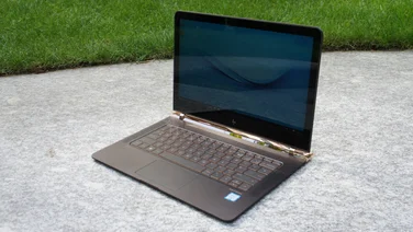 HP Spectre 13 main side