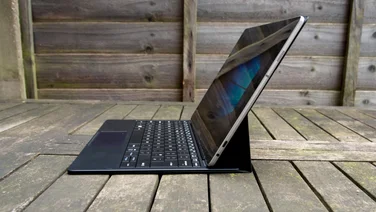 Moving between Tablet and Laptop mode is really easy