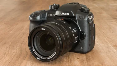 Panasonic GH5 front