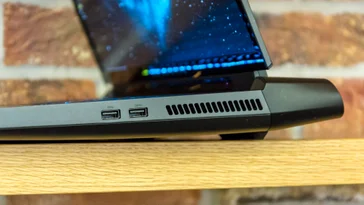 Alienware Area-51m review: A futuristic, four-grand gaming laptop ...