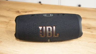 JBL Charge 5 review front view