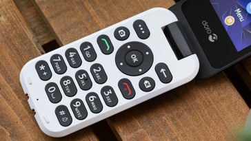 Doro 7030 Review A Great Feature Phone For The Elderly Expert Reviews Doro 7030 Review A Great Feature Phone For The Elderly Expert Reviews