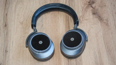 Master & Dynamic MW75 review - main image