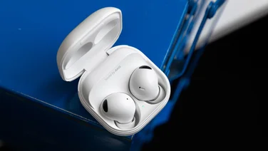 Samsung Galaxy Buds2 Pro review - earbuds in charging case