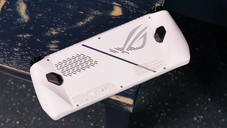 Asus ROG Ally review - rear of the console