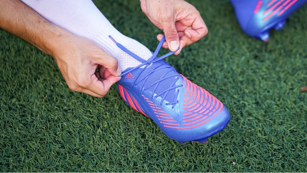 Astro turf boots for wide feet best sale