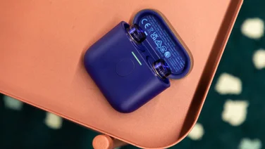 Best noise-cancelling earbuds - Bowers & Wilkins Pi7 S2