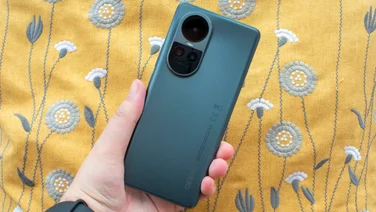 Oppo Reno 10 5G review - rear in hand