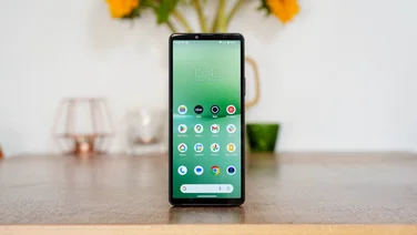 sony xperia 10v review - featured