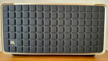 JBL Authentics 500 review - main image front view of the speaker