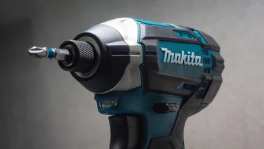 Best impact driver - close-up of makita impact driver head
