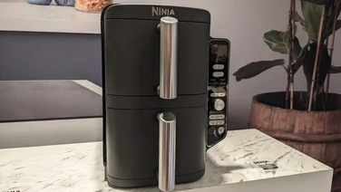 ninja double stack air fryer on display
