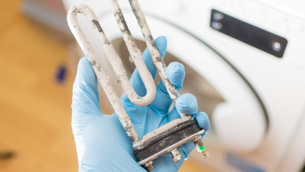 Why is my washing machine noisy when on the spin cycle? Top tips to