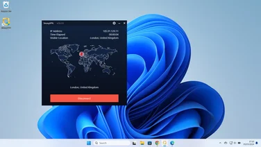 StrongVPN review- Screen capture of the Windows main page