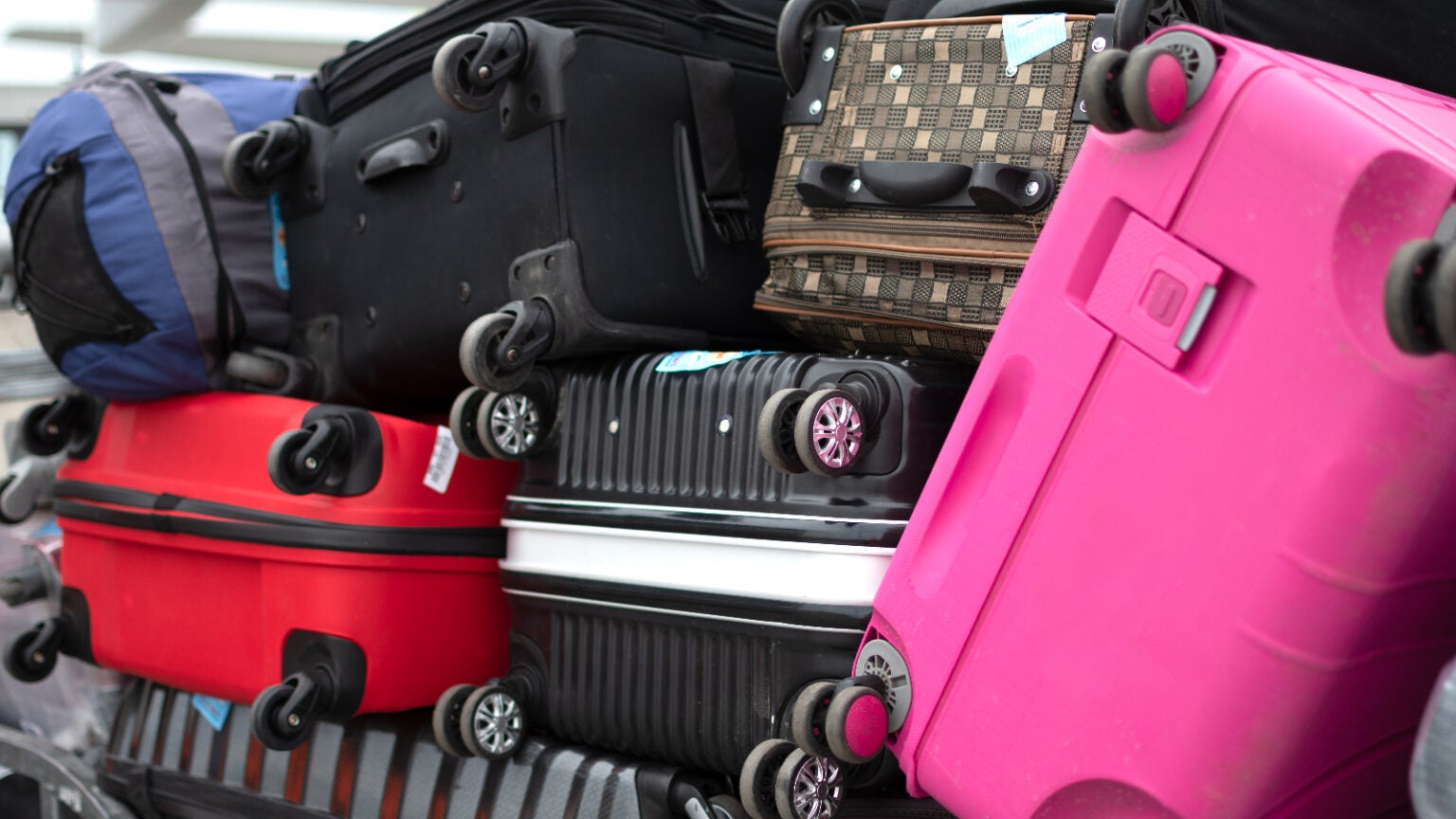 Hold luggage restrictions What you can (and can