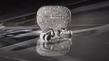 Fancy winning a pair of diamond-encrusted Bose headphones? lead bose diamend 60 collection
