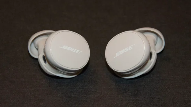 Featured image of the Bose QuietComfort Earbuds (2024) close-up