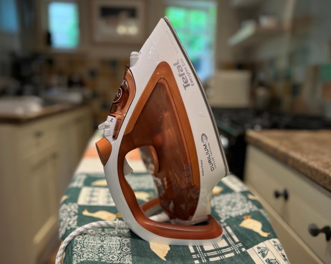 Tefal Easygliss Eco FV5782 steam iron review: A great choice for the eco conscious
