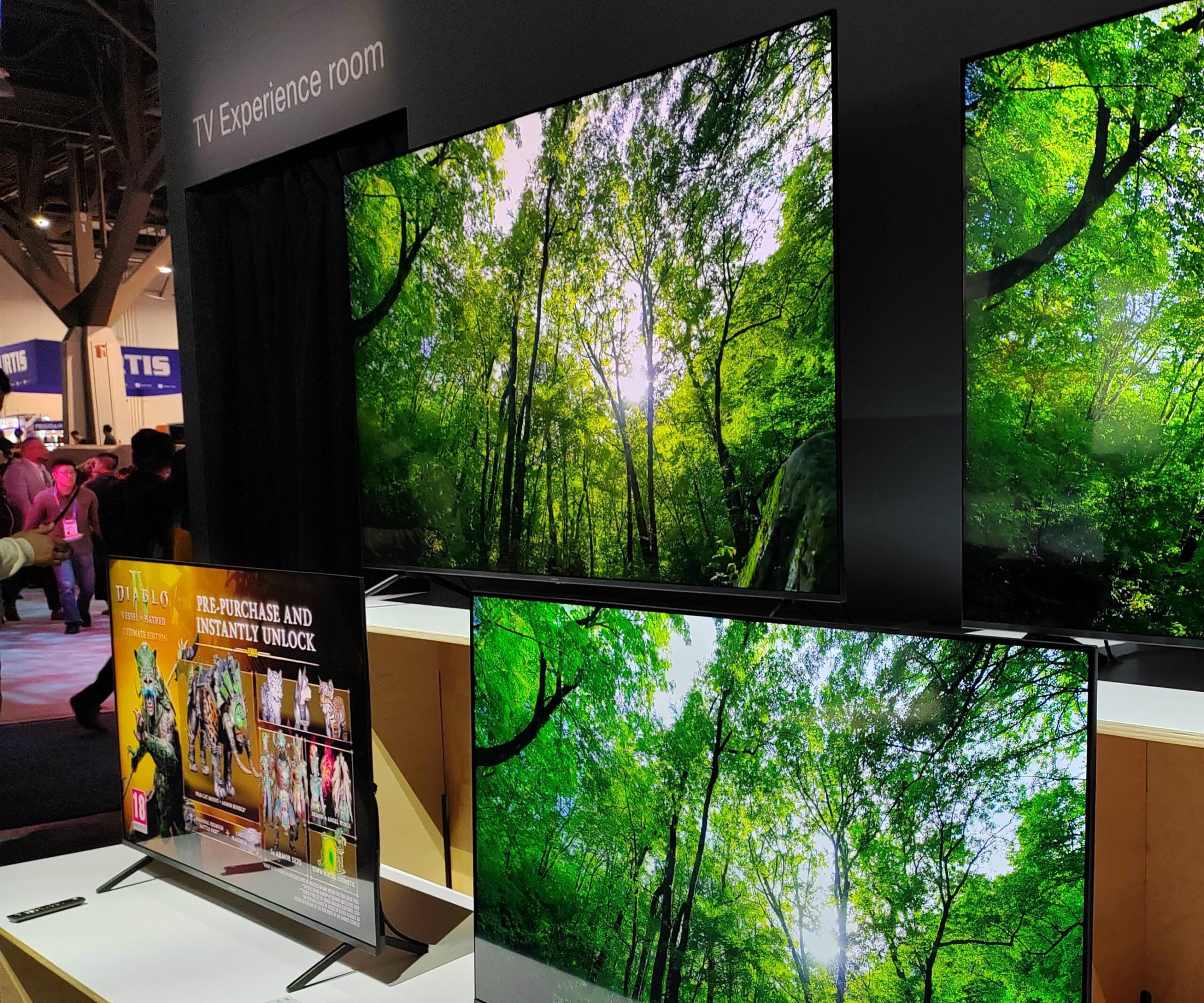 CES 2025 Panasonic Z95B and Panasonic W95B handson Expert Reviews