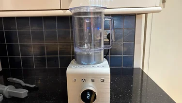 Smeg High Performance Blender blender together on a black worktop