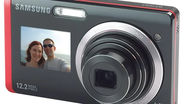 Samsung ST550 dual-screen compact camera