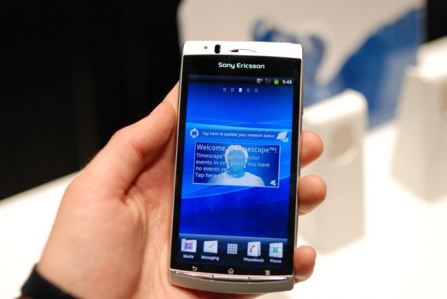 Sony Ericsson Xperia Arc home