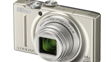 Nikon Coolpix S8200