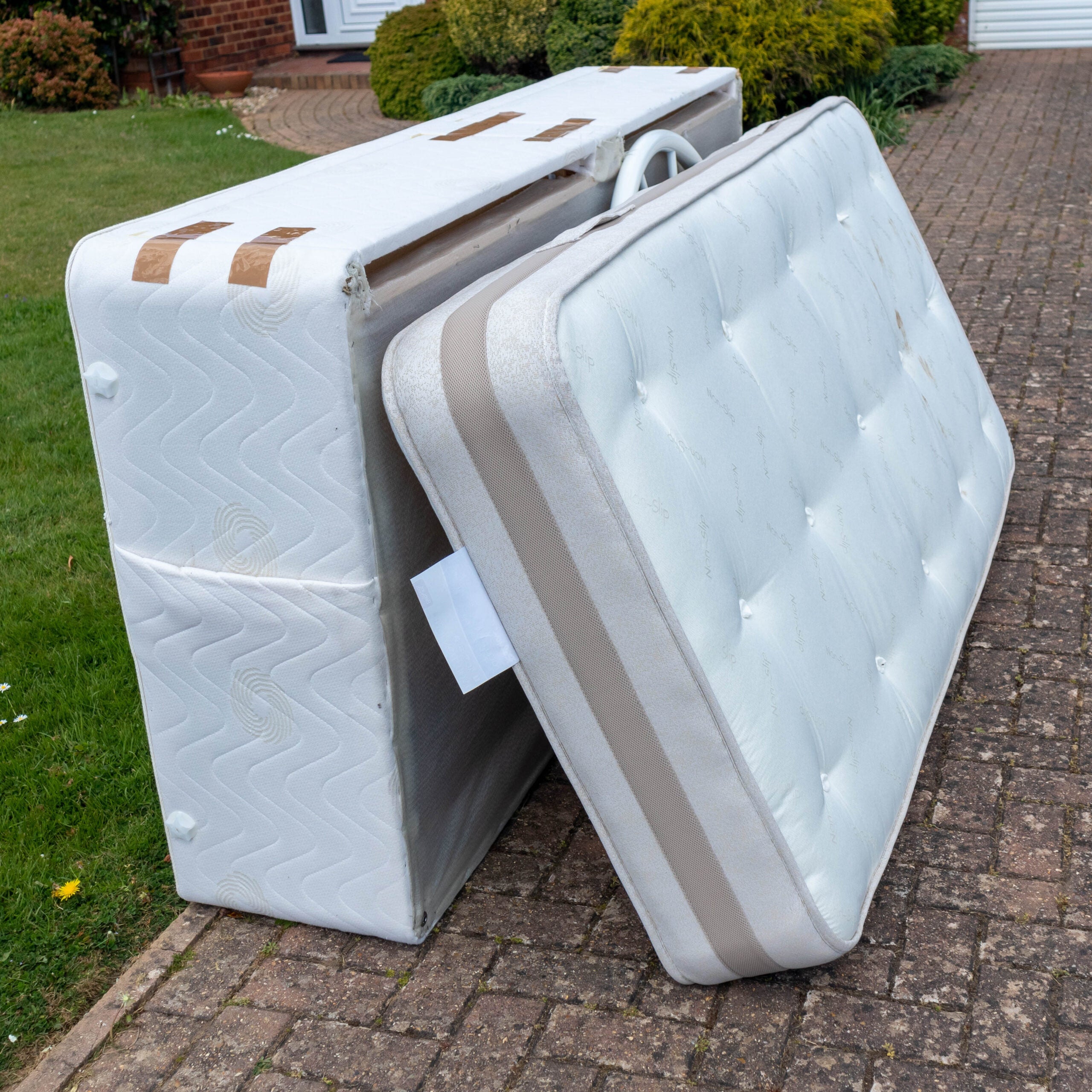Where to Dispose of a Mattress Expert Reviews