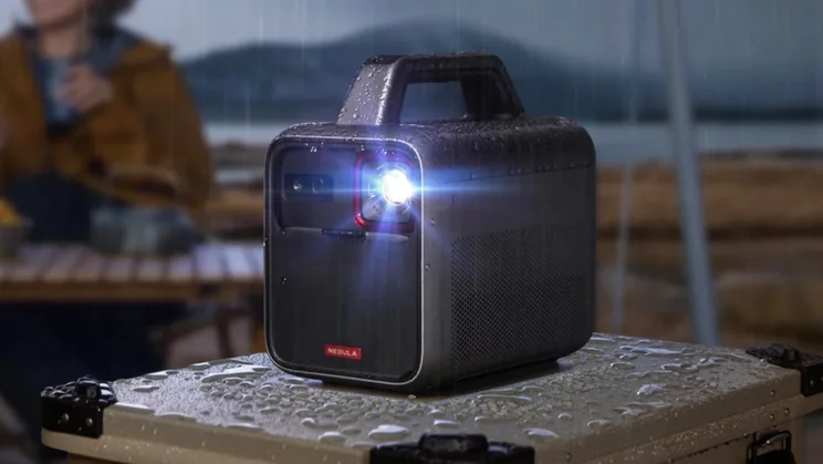 The Nebula Mars 3 projector outside in a rainy situation