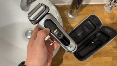 Braun Series 9 Pro+ review shaver being held showing the front