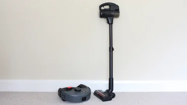 Eufy_Robot_Vacuum_E20-review handheld and robot vaccum