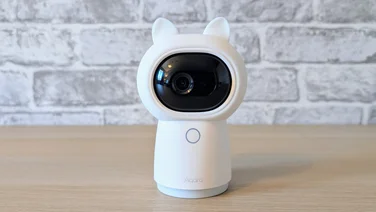 The Aqara Camera G3 Hub, pictured from the front