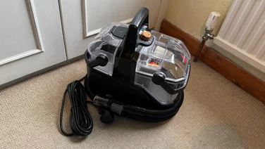 Bissell SpotClean HydroSteam 3689E review full picture of the cleaner