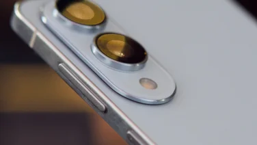 Samsung Galaxy S25 Edge in hand, angled view