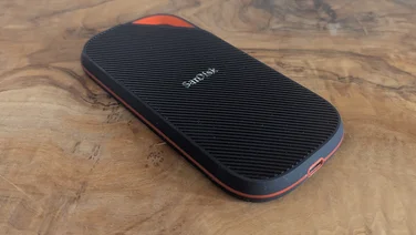 SanDisk Extreme Pro USB4 angled upwards
