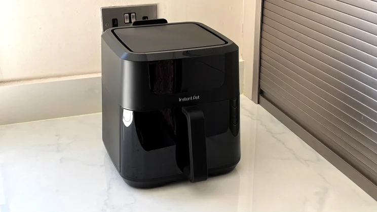 The Instant Pot Vortex Compact 5L air fryer on a kitchen counter