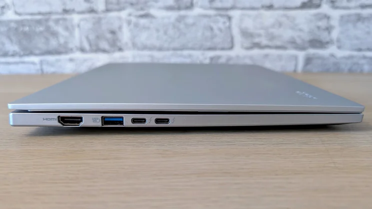 A photo of the left edge of the Acer Aspire 14 AI