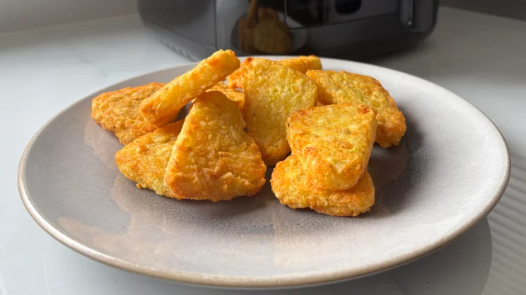 A plate of hash browns after having been cooked in the Bosch Series 6 Air Fryer