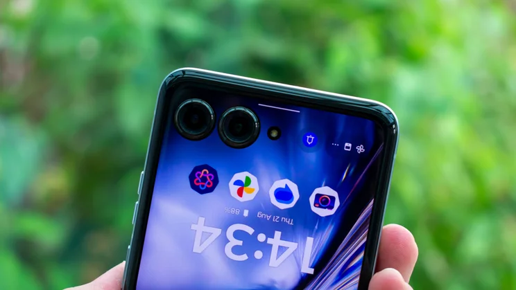 Close up of the Motorola Razr 60's rear cameras
