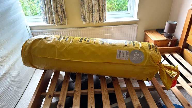 the REM-Fit 600 Lux Elite mattress in its packaging