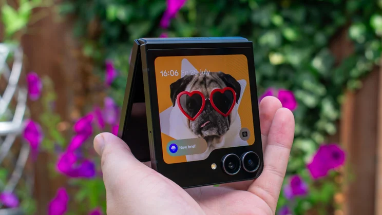 Galaxy Z Flip 7 FE folded in tent mode, cover display on
