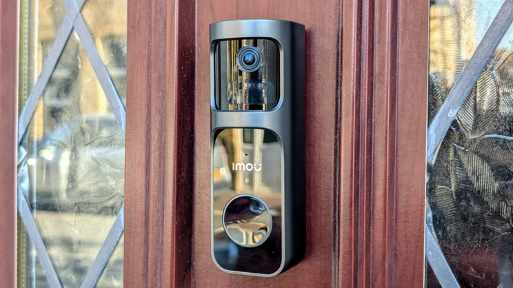 The Imou Doorbell 2S mounted on a door