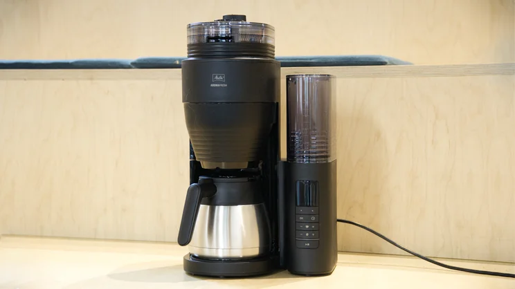 The Melitta AromaFresh Therm Pro pictured on a wood shelf