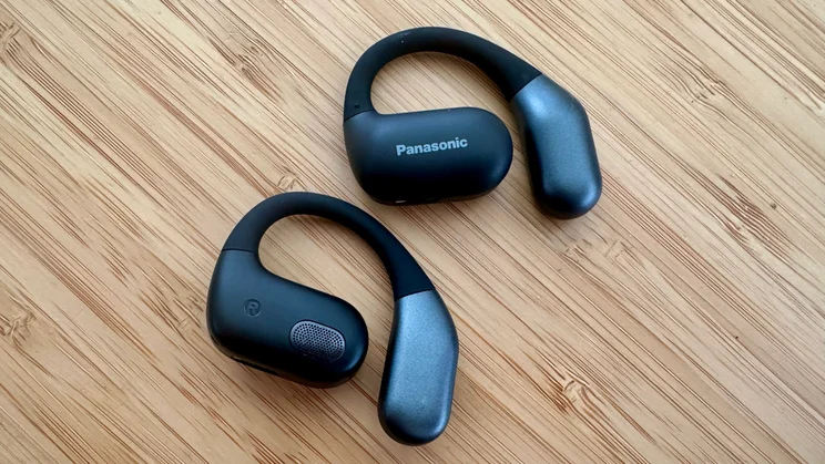 The Panasonic RB-F10 left and right earpieces