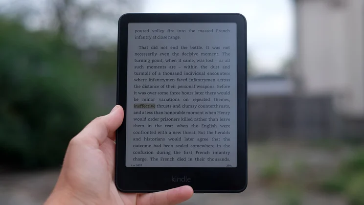 The Amazon Kindle Colorsoft, showing how yellow highlighting works