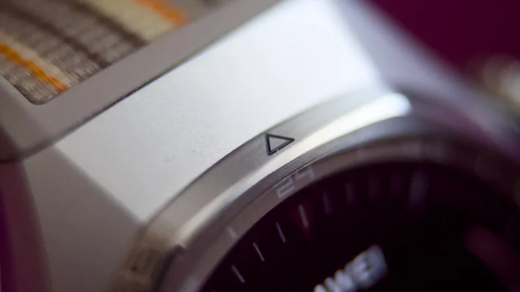 A close up of the bezel of the Huawei Watch 6 Pro