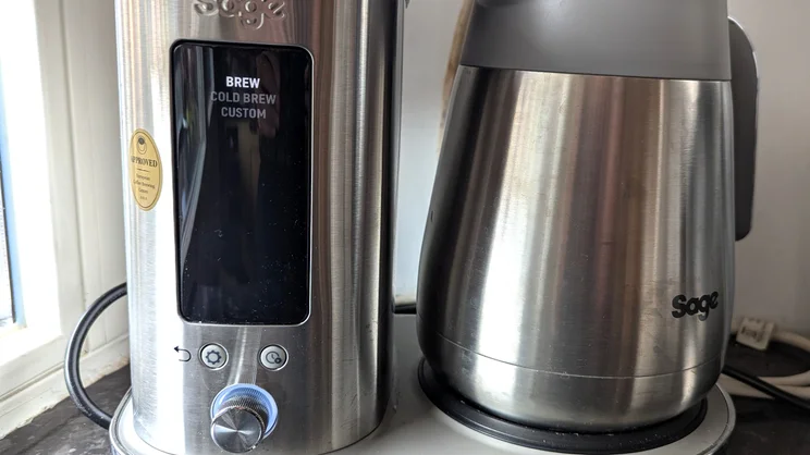 The control panel of the Sage Luxe Brewer filter coffee machine, showing brew modes